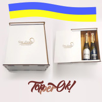 Коробка для подарка 30х30х10 см