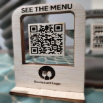 Настольная подставка с QR-кодом для меню ресторанов и кафе