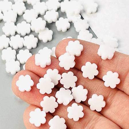 Акриловые заготовки Цветочки белые, 3 мм